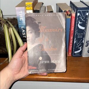 Memoirs of a Geisha Book